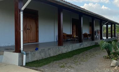 Investasi Villa Furnish Dengan Pemandangan Pegunungan, Magelang.