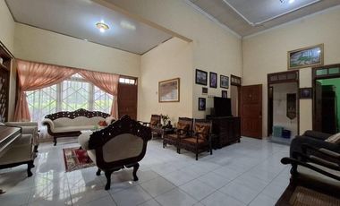 Dijual Rumah 2 Lantai Lokasi Strategis Dekat UGM - Demangan Sleman