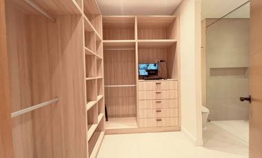 29M 3 Storey Townhouse w/ Roofdeck For Sale