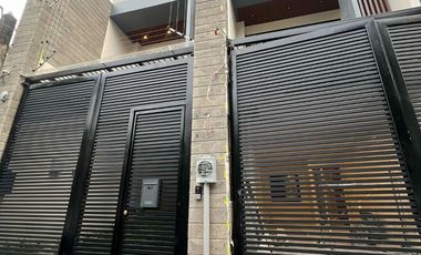 29M 3 Storey Townhouse w/ Roofdeck For Sale