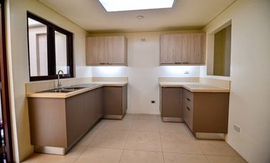 26M 3 Storey Duplex with 4 Bedrooms For Sale