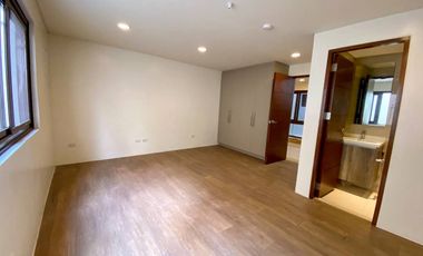 26M 3 Storey Duplex with 4 Bedrooms For Sale