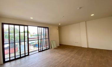 26M 3 Storey Duplex with 4 Bedrooms For Sale