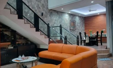 DISEWA CEPAT RUMAH PANTAI MUTIARA  FULL FURNISH TINGGAL BAWA KOPER