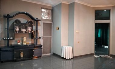 DISEWA CEPAT RUMAH PANTAI MUTIARA  FULL FURNISH TINGGAL BAWA KOPER