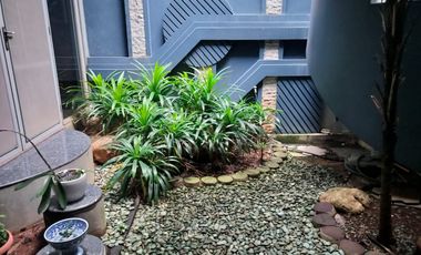 DISEWA CEPAT RUMAH PANTAI MUTIARA  FULL FURNISH TINGGAL BAWA KOPER