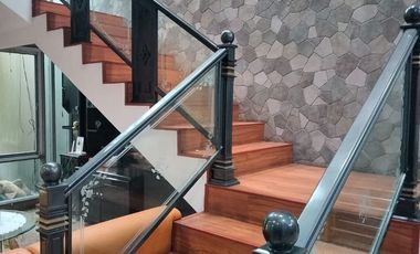 DISEWA CEPAT RUMAH PANTAI MUTIARA  FULL FURNISH TINGGAL BAWA KOPER