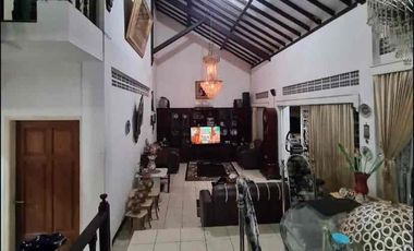 Rumah Jalan Utama Cipto Pusat Kota Cirebon cocok untuk kantor & USAHA