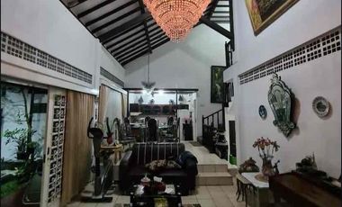 Rumah Jalan Utama Cipto Pusat Kota Cirebon cocok untuk kantor & USAHA