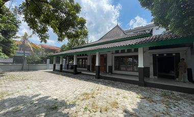 Rumah Gaya Joglo/Tradisional - Cocok Untuk Galeri/Usaha Atau Hunian