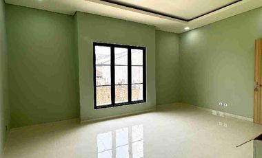 Dijual Rumah Baru 3 Lantai Bergaya Modern – Duren Sawit, Jakarta Timur