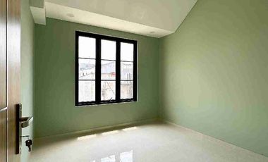 Dijual Rumah Baru 3 Lantai Bergaya Modern – Duren Sawit, Jakarta Timur