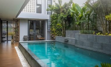 Rumah Mewah Elegan Harga Terjangkau Di Kawasan Elit Summarecon Bandung