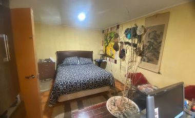 Linda Gran parcela 5000 m2, 298 construídos, 7 D, 5 b. Gran living comedor y cocina- Chimenea y bosca