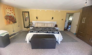 Linda Gran parcela 5000 m2, 298 construídos, 7 D, 5 b. Gran living comedor y cocina- Chimenea y bosca