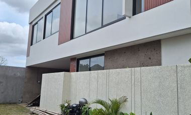 FREEHOLD VILLA JL. SEKARSARI 10 MINUTES FROM SANUR BEACH BALI