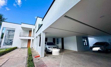 Se vende hermosa casa barrio Villas del Pedregal