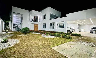 Se vende hermosa casa barrio Villas del Pedregal