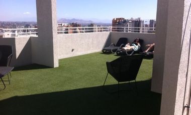 Departemento en buen estado, cerca metro, centros comerciales