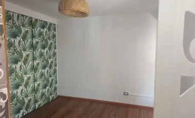 Arriendo Casa Interior A Pasos De Metro En Las Condes - Ic