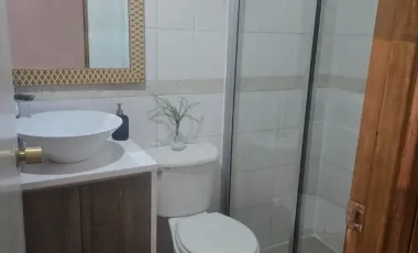 Arriendo Casa Interior A Pasos De Metro En Las Condes - Ic