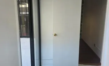 Arriendo Casa Interior A Pasos De Metro En Las Condes - Ic