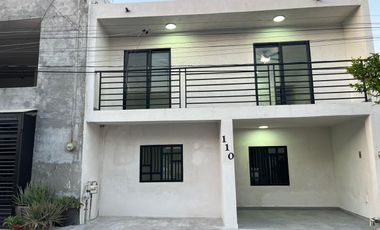 CASA EN VENTA PARA ESTRENAR, REMODELADA, EN NORIA NORTE, APODACA