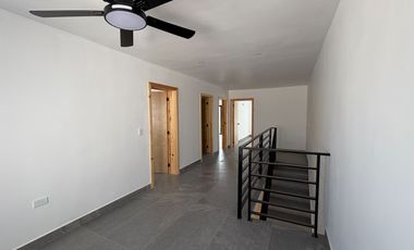 CASA EN VENTA PARA ESTRENAR, REMODELADA, EN NORIA NORTE, APODACA