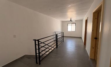 CASA EN VENTA PARA ESTRENAR, REMODELADA, EN NORIA NORTE, APODACA