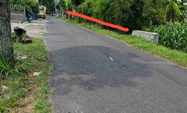 Di Sewakan Tanah kosong pinggir jalan barat Jakal km 10 cocok buat coffe shopp, villa dll