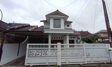 Di sewakan rumah dlm komplek perumahan area candi gebang Condongcatur