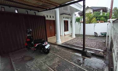 Di sewakan rumah dlm komplek perumahan area candi gebang Condongcatur