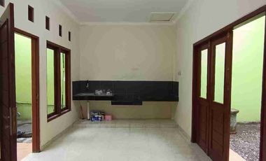 Di sewakan rumah dlm komplek perumahan area candi gebang Condongcatur