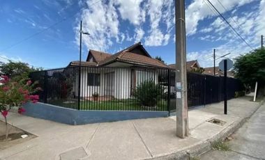 Casa en La Florida: 3D/2B, ¡Gran Oportunidad!