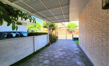 Casa en La Florida: 3D/2B, ¡Gran Oportunidad!