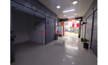 Vendo Edificio Comercial De 4 Pisos En Av. Gullman - Piura//ID:1159938