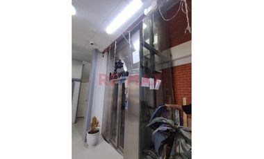 Vendo Edificio Comercial De 4 Pisos En Av. Gullman - Piura//ID:1159938