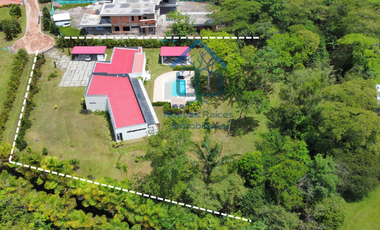 Exclusiva casa campestre en Santa teresita - Villavicencio