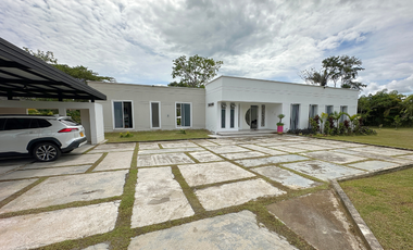 Exclusiva casa campestre en Santa teresita - Villavicencio