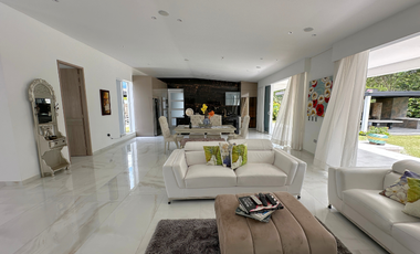 Exclusiva casa campestre en Santa teresita - Villavicencio