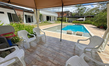 Exclusiva casa campestre en Santa teresita - Villavicencio