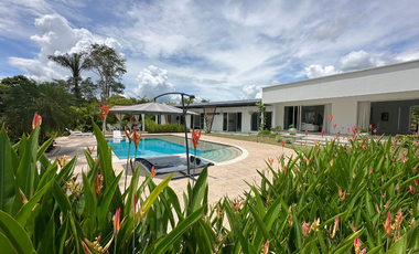 Exclusiva casa campestre en Santa teresita - Villavicencio