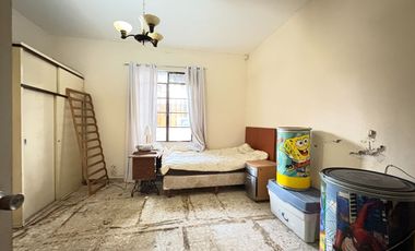 Estupenda casa para remodelar o tirar en San Pedro de los Pinos