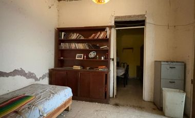 Estupenda casa para remodelar o tirar en San Pedro de los Pinos