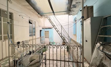 Estupenda casa para remodelar o tirar en San Pedro de los Pinos