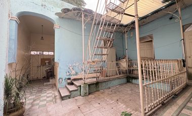 Estupenda casa para remodelar o tirar en San Pedro de los Pinos