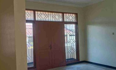 RUMAH MURAH SIAP HUNI CIJAGRA, DUA LANTAI,SANGAT STRATEGIS di BANDUNG