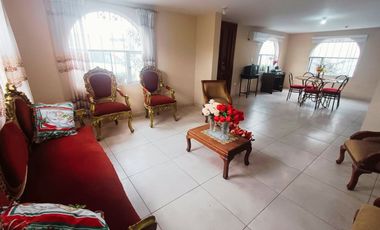 Casa de Una Planta de 162 m2, Independiente, con Terreno de 450 m2, en Venta, Dentro de Guayllabamba.