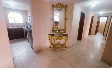 Casa de Una Planta de 162 m2, Independiente, con Terreno de 450 m2, en Venta, Dentro de Guayllabamba.