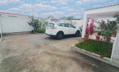 Casa de Una Planta de 162 m2, Independiente, con Terreno de 450 m2, en Venta, Dentro de Guayllabamba.